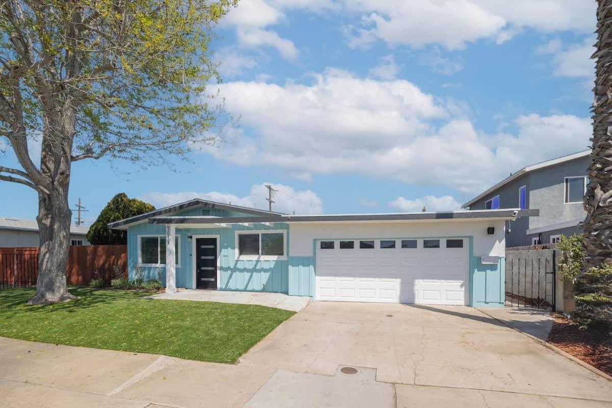 4 Miles To And Newly Renovated Holiday home San Diego